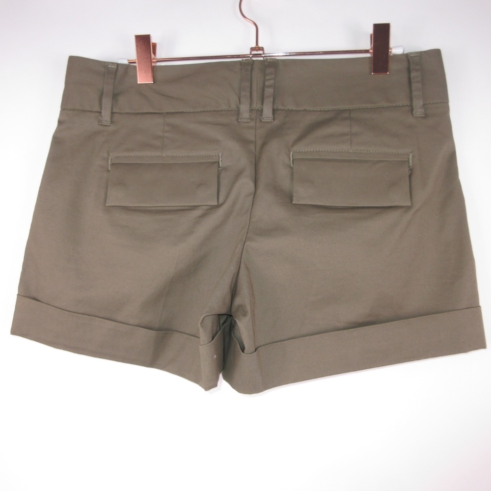 OLD NAVY Low Waist Cuffed Up Preppy Chino Shorts - Picture 2 of 2